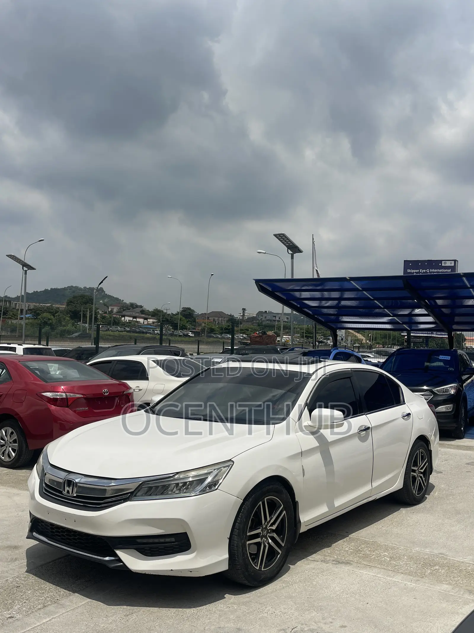Honda Accord Touring V-6 4dr Sedan (3.5L 6cyl 6A) 2014 White