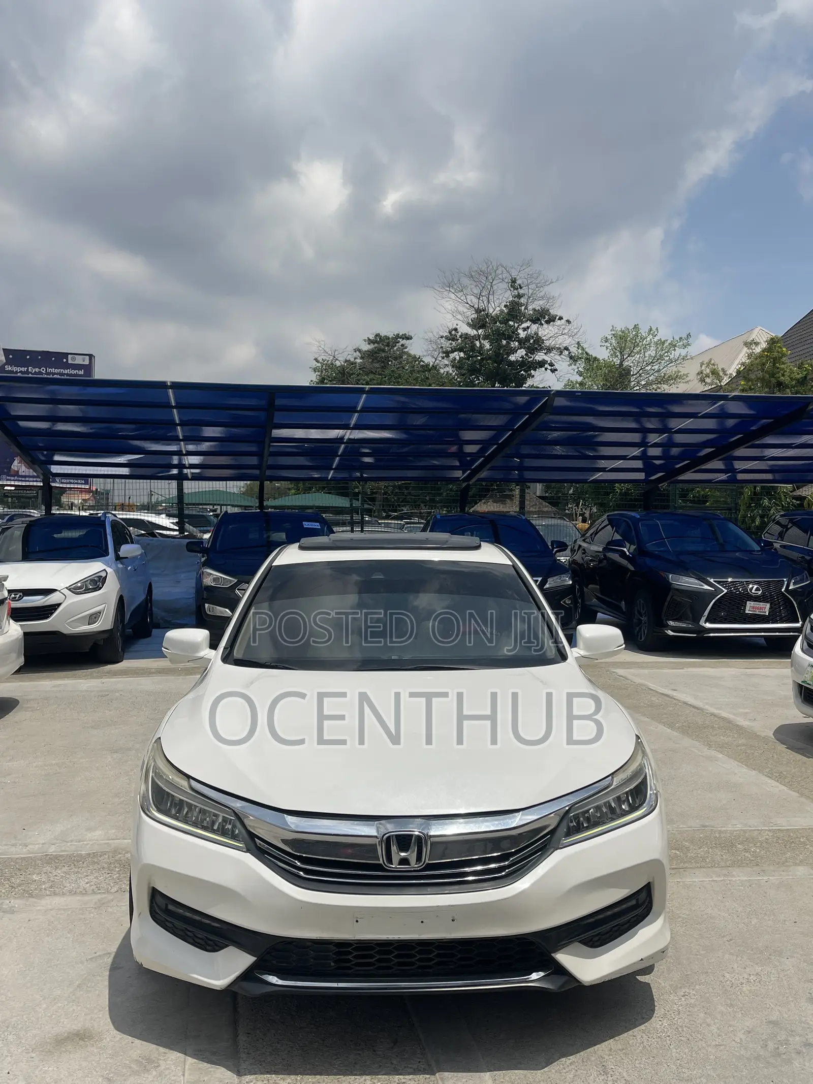 Honda Accord Touring V-6 4dr Sedan (3.5L 6cyl 6A) 2014 White