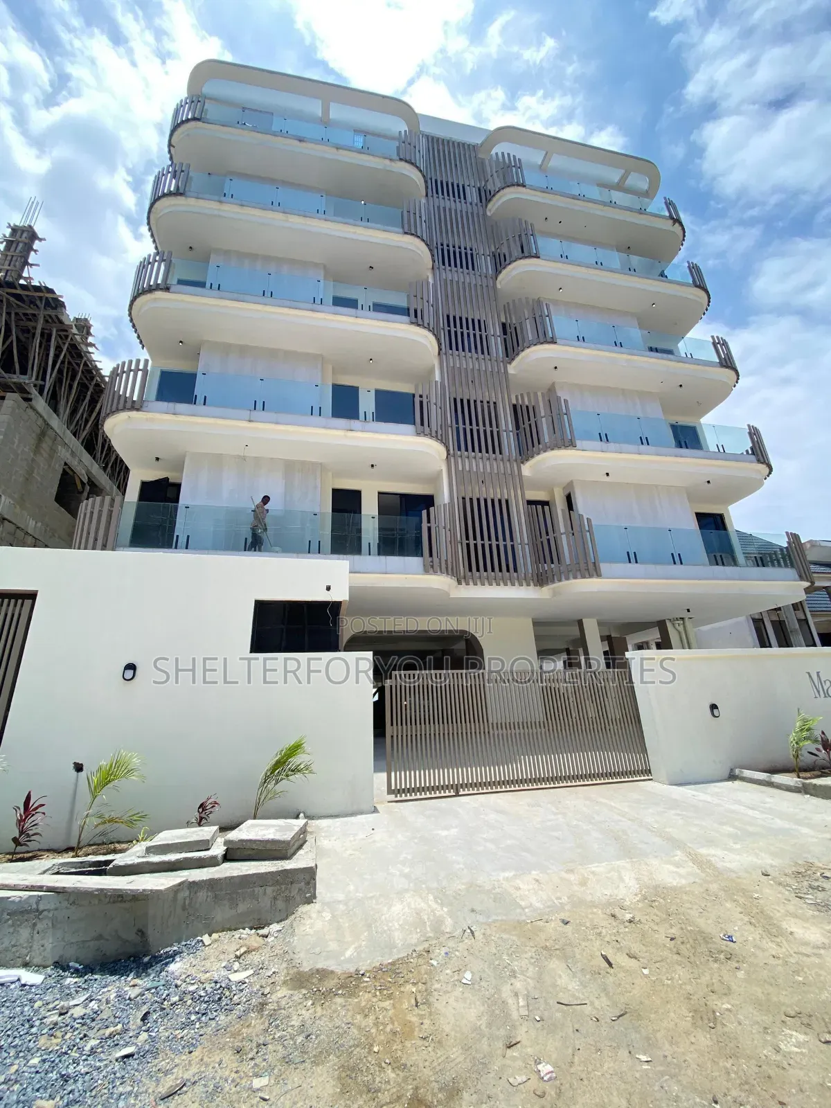 3bdrm Apartment in Ikate for sale