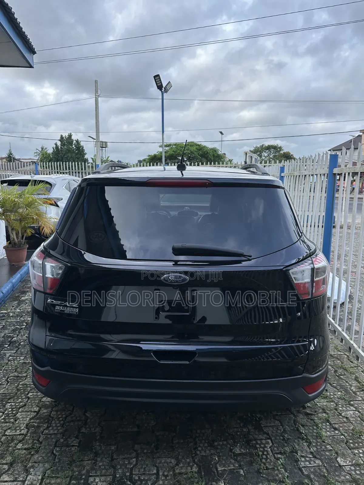 Ford Escape S FWD 2017 Black