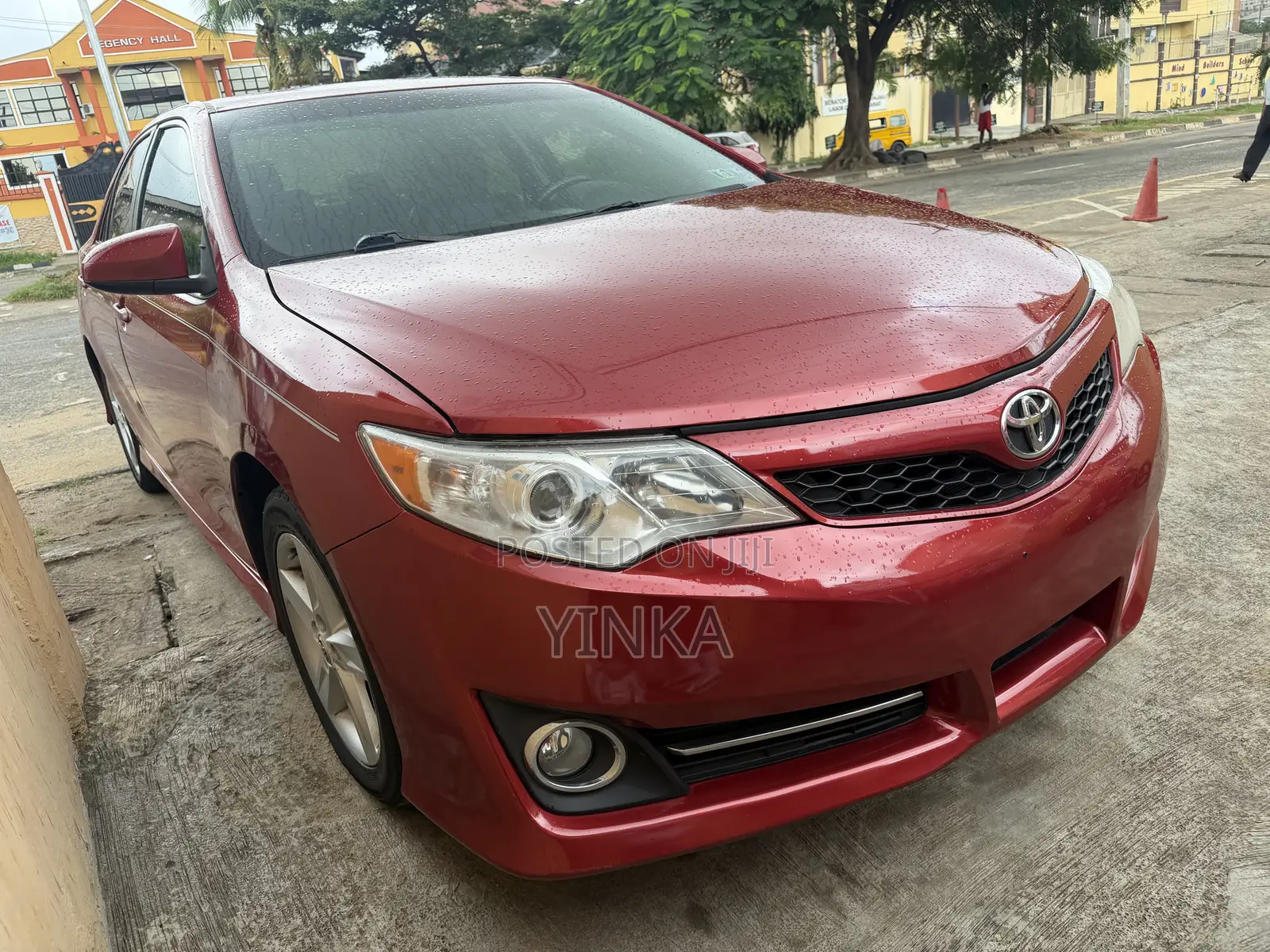 Toyota Camry SE 4dr Sedan (2.5L 4cyl 6A) 2012 Red