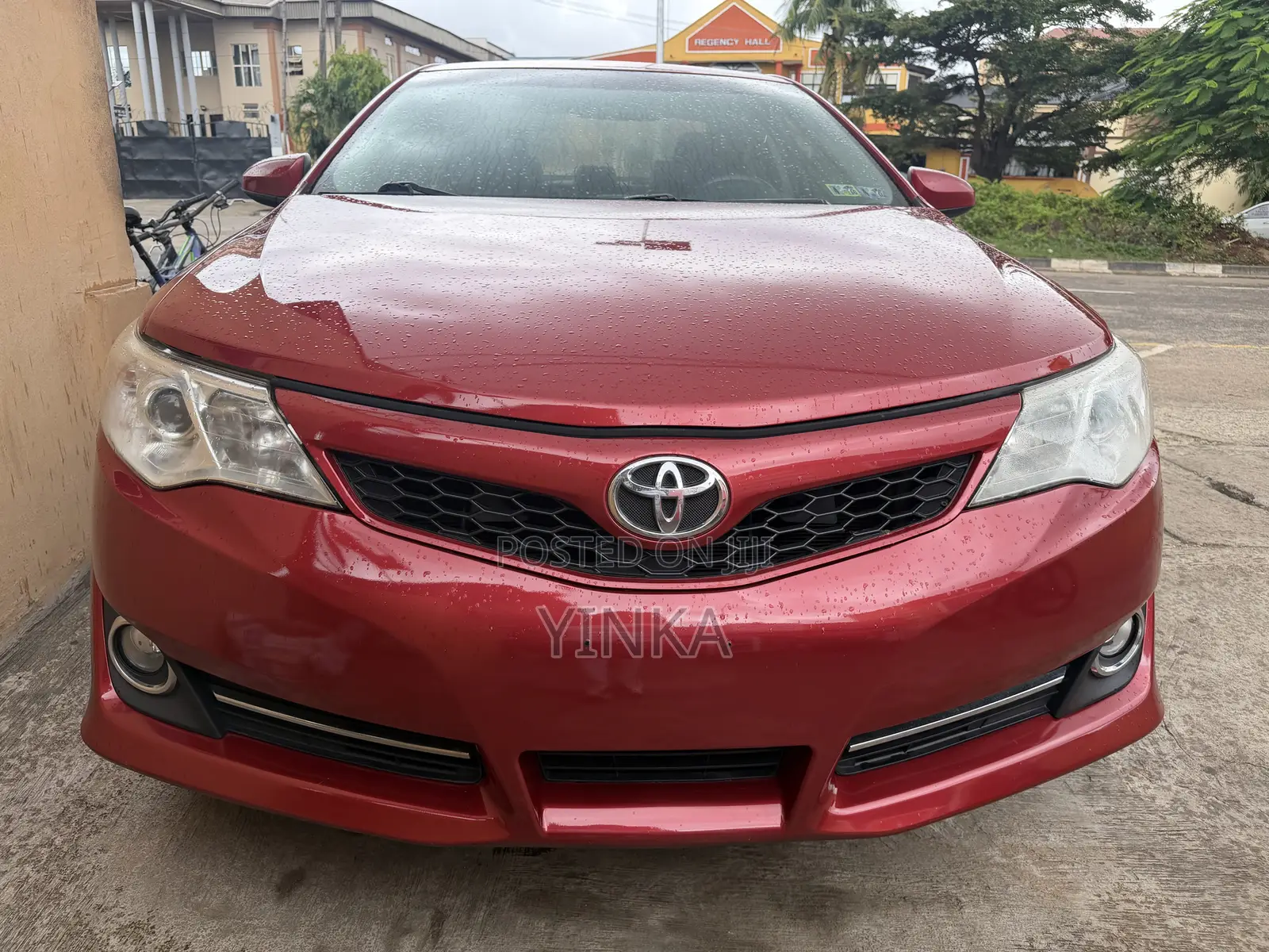 Toyota Camry SE 4dr Sedan (2.5L 4cyl 6A) 2012 Red