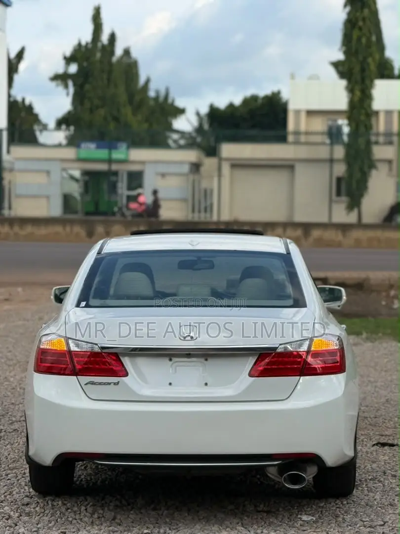 Honda Accord EX-L 4dr Sedan w/Navigation (2.4L 4cyl CVT) 2014 White