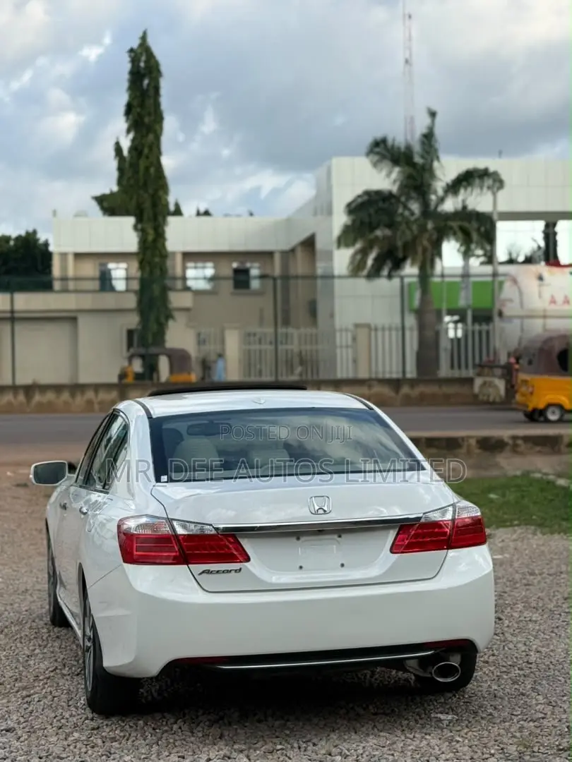 Honda Accord EX-L 4dr Sedan w/Navigation (2.4L 4cyl CVT) 2014 White