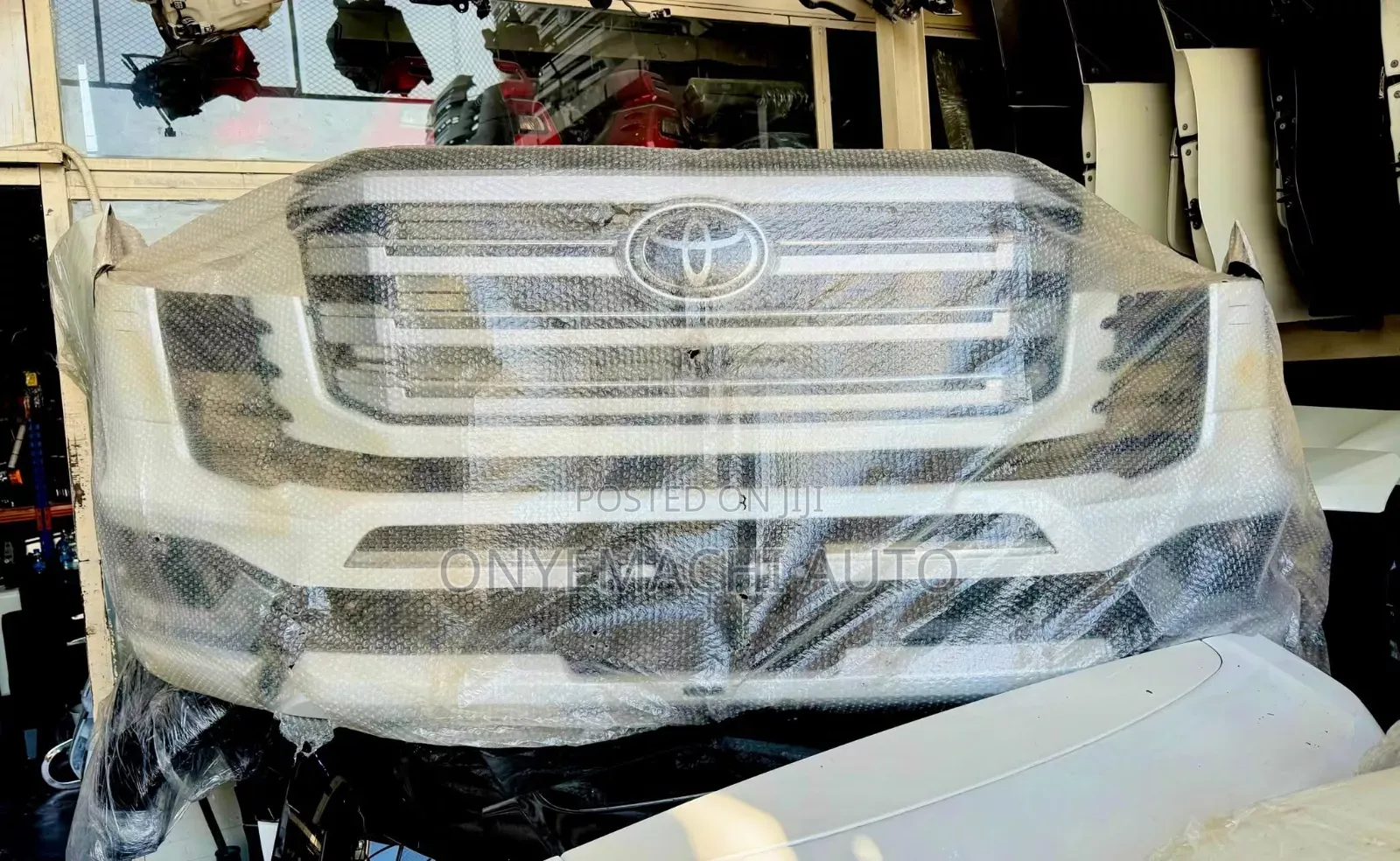 Complete Front Bumper Toyota Land Cruiser Lc300
