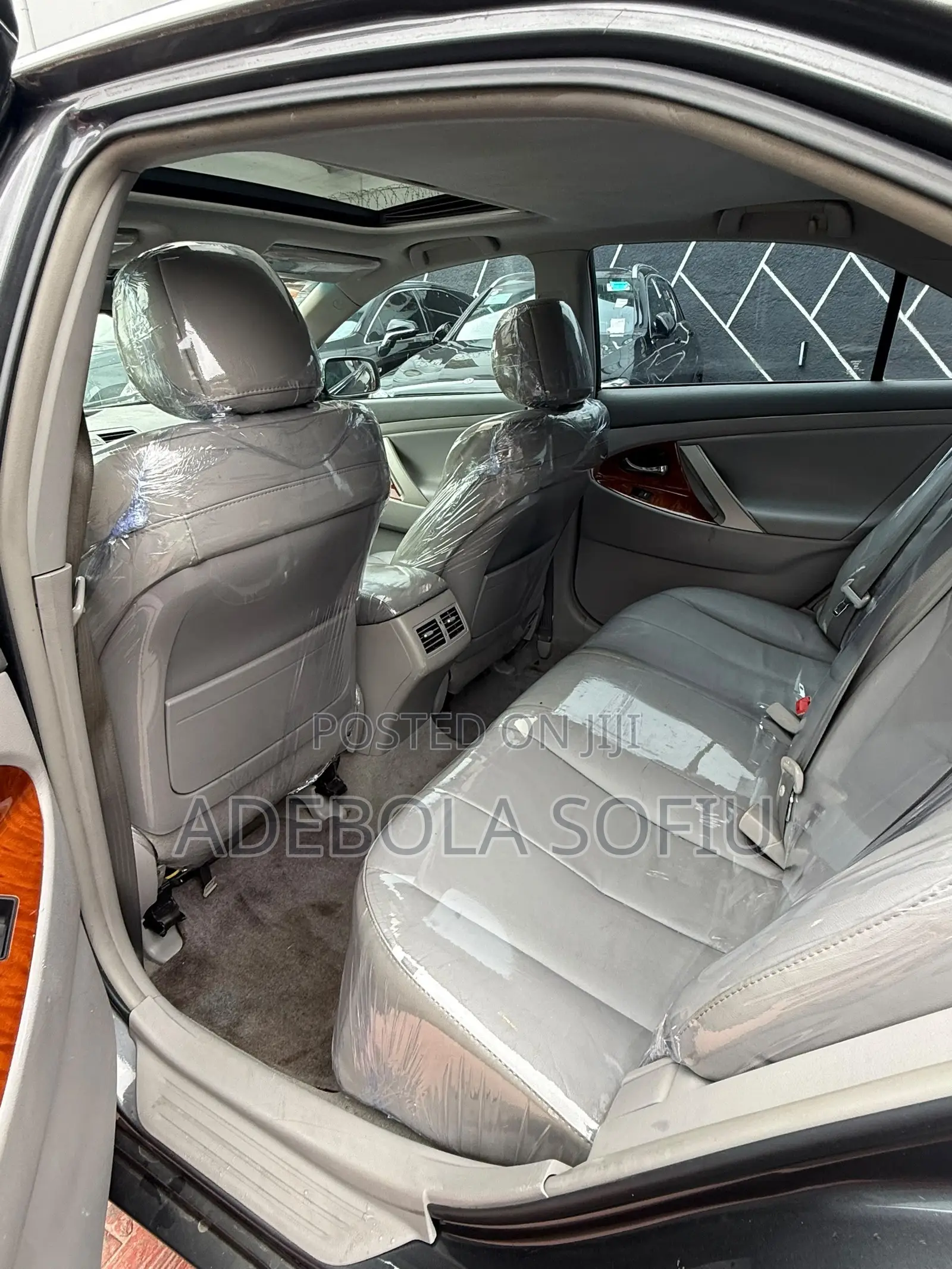 Toyota Camry XLE V6 4dr Sedan (3.5L 6cyl 6AM) 2010 Gray