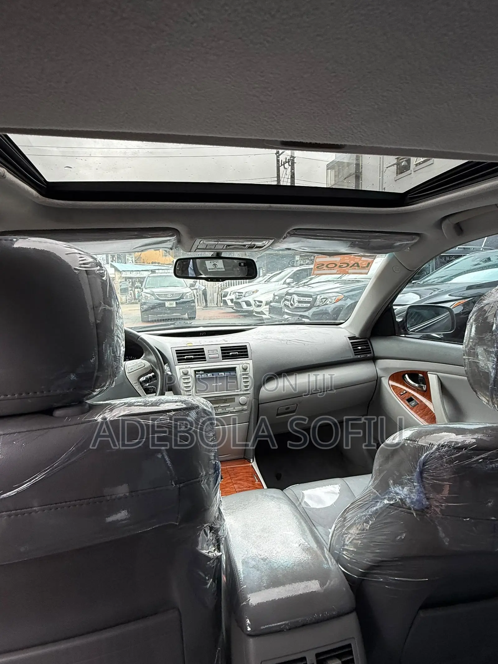Toyota Camry XLE V6 4dr Sedan (3.5L 6cyl 6AM) 2010 Gray