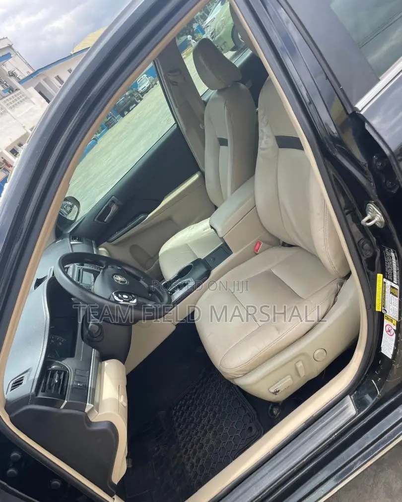 Toyota Camry LE 4dr Sedan (2.5L 4cyl 6A) 2014 Black