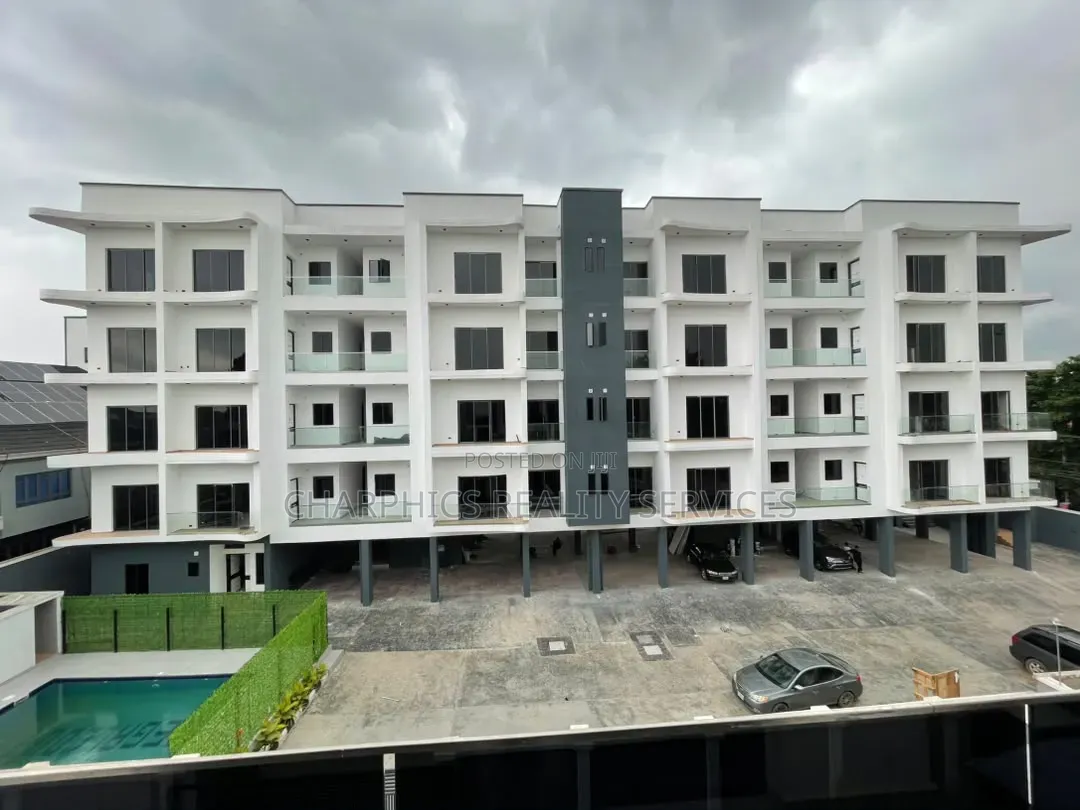 3bdrm Apartment in Ikeja GRA for sale