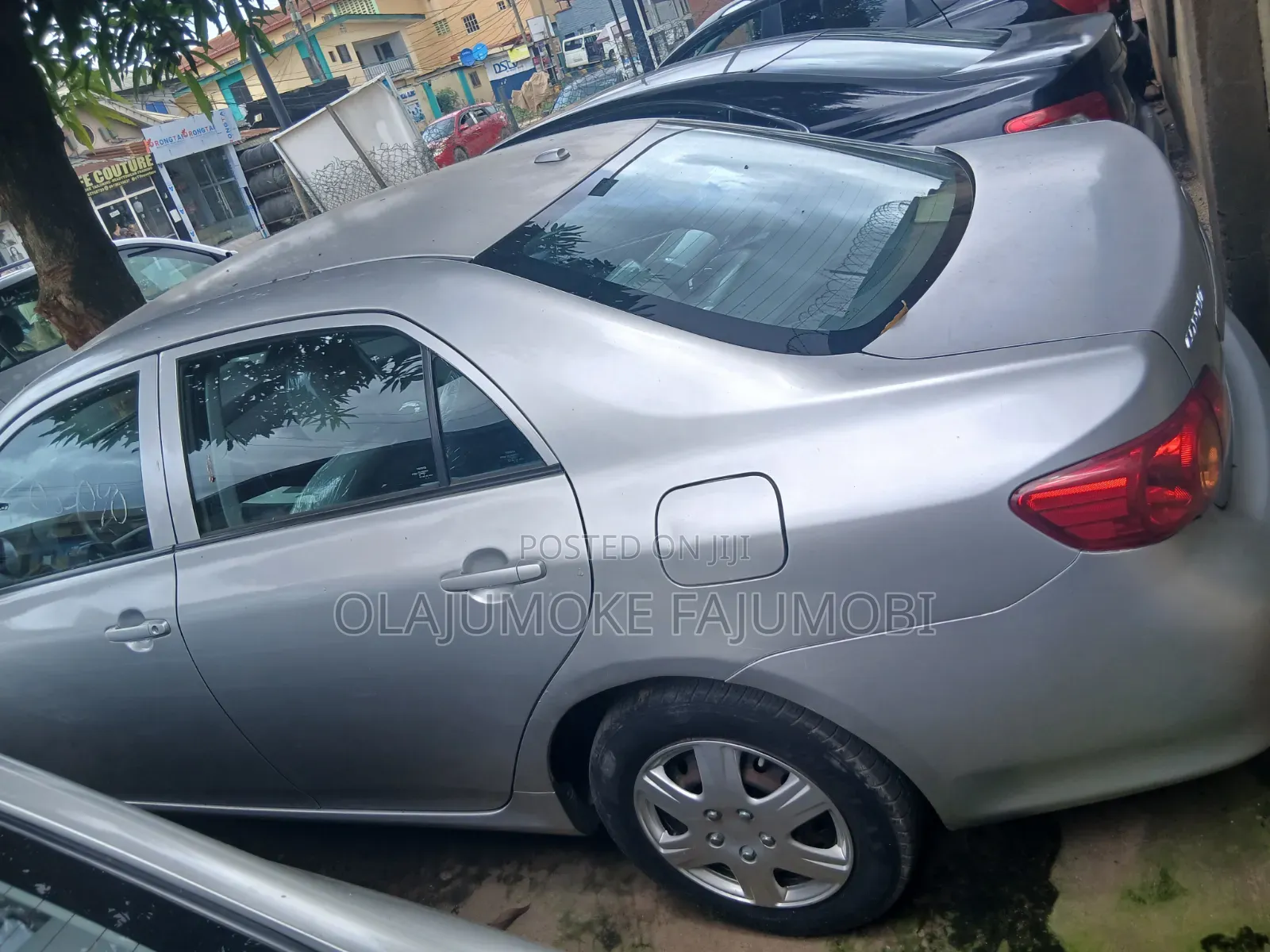 Toyota Corolla 2010 Silver
