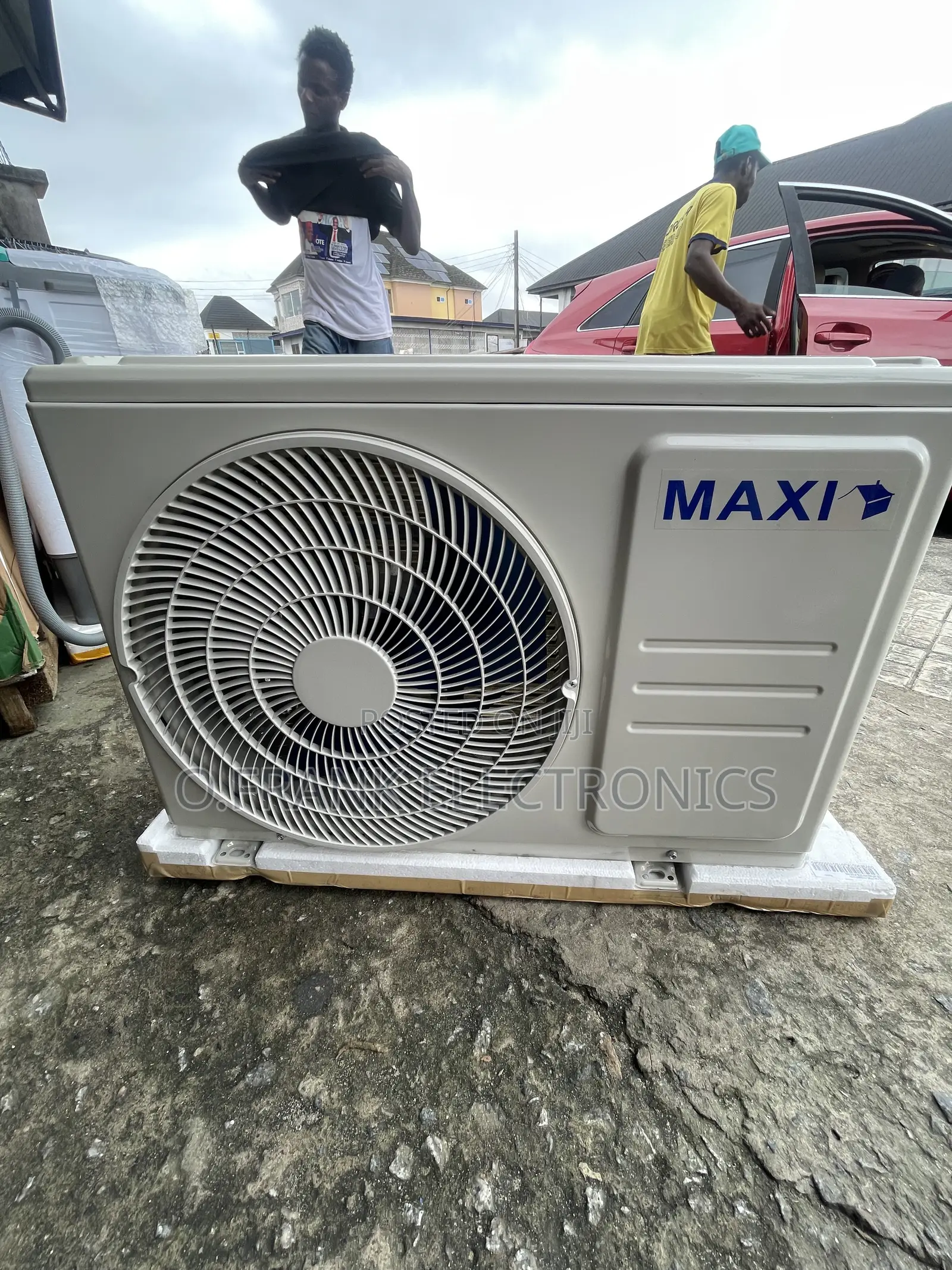 Maxi Inverter AC