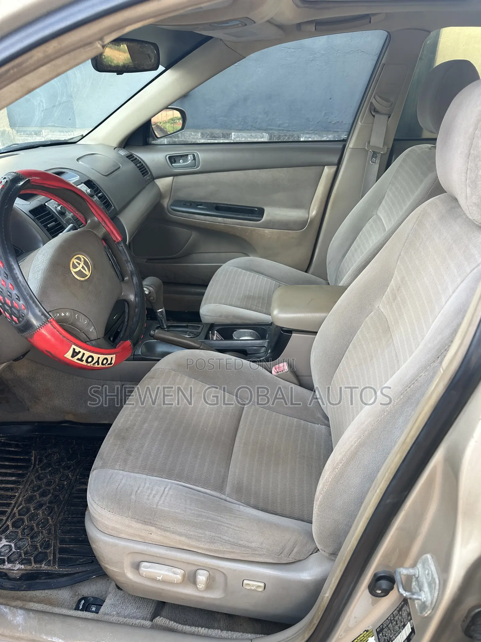 Toyota Camry LE 4dr Sedan (2.4L 4cyl 5A) 2006 Gold