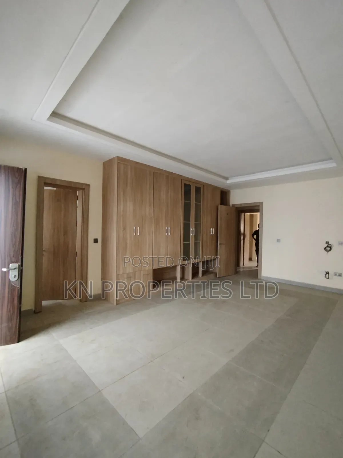 4bdrm Duplex in Durumi for sale