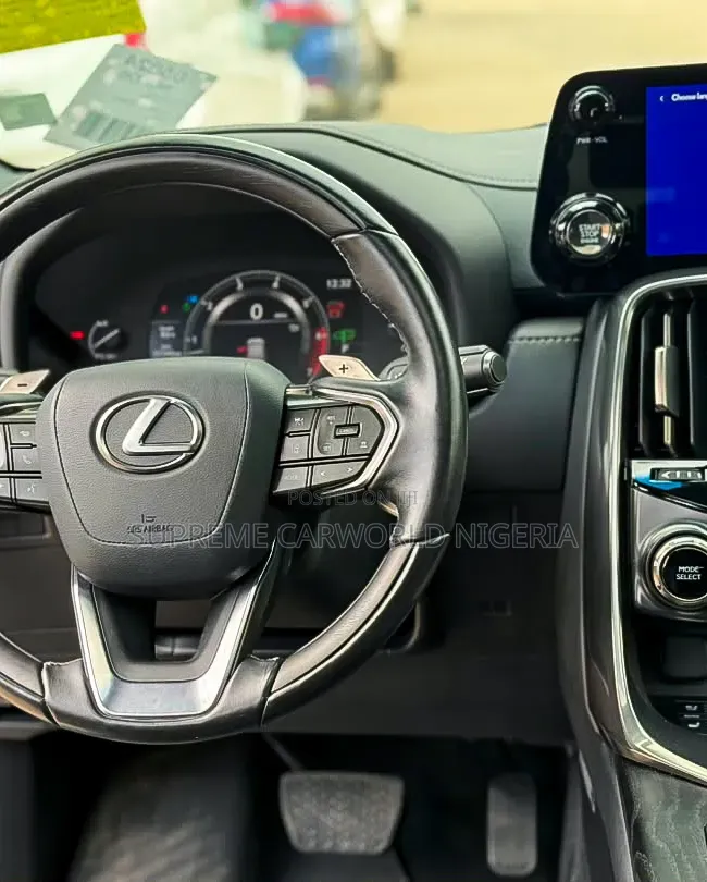 Lexus LX 600 2024 Black