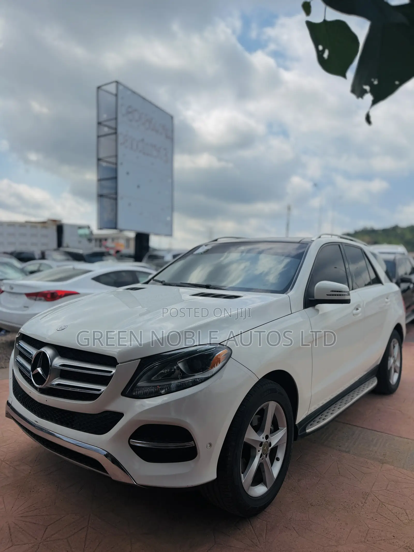 Mercedes-Benz GLE-Class GLE 350d 4MATIC 2017 White