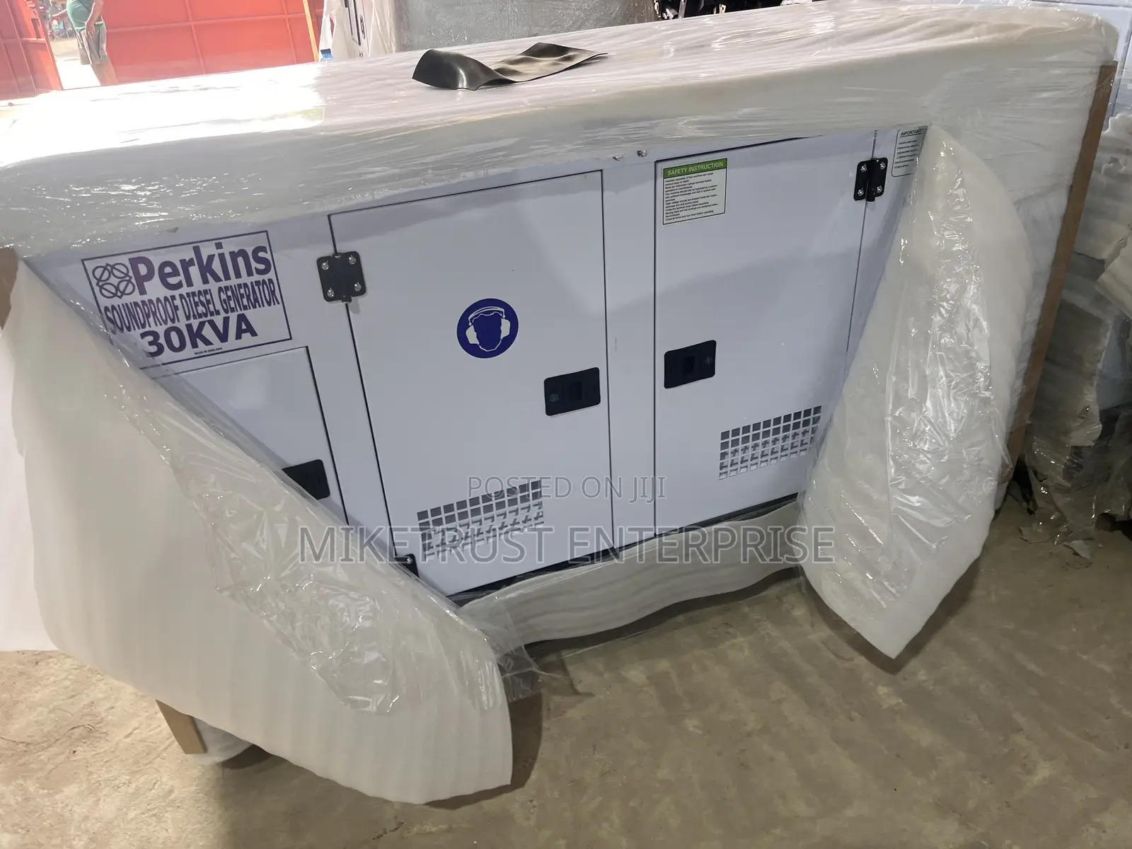 Perkins Powerful 30kva Diesel Soundproof Generator