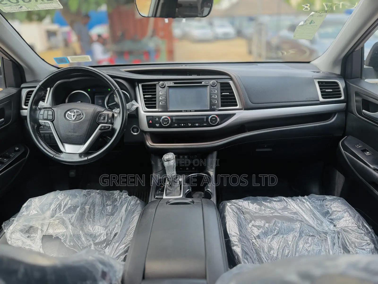 Toyota Highlander XLE FWD 2020 Silver