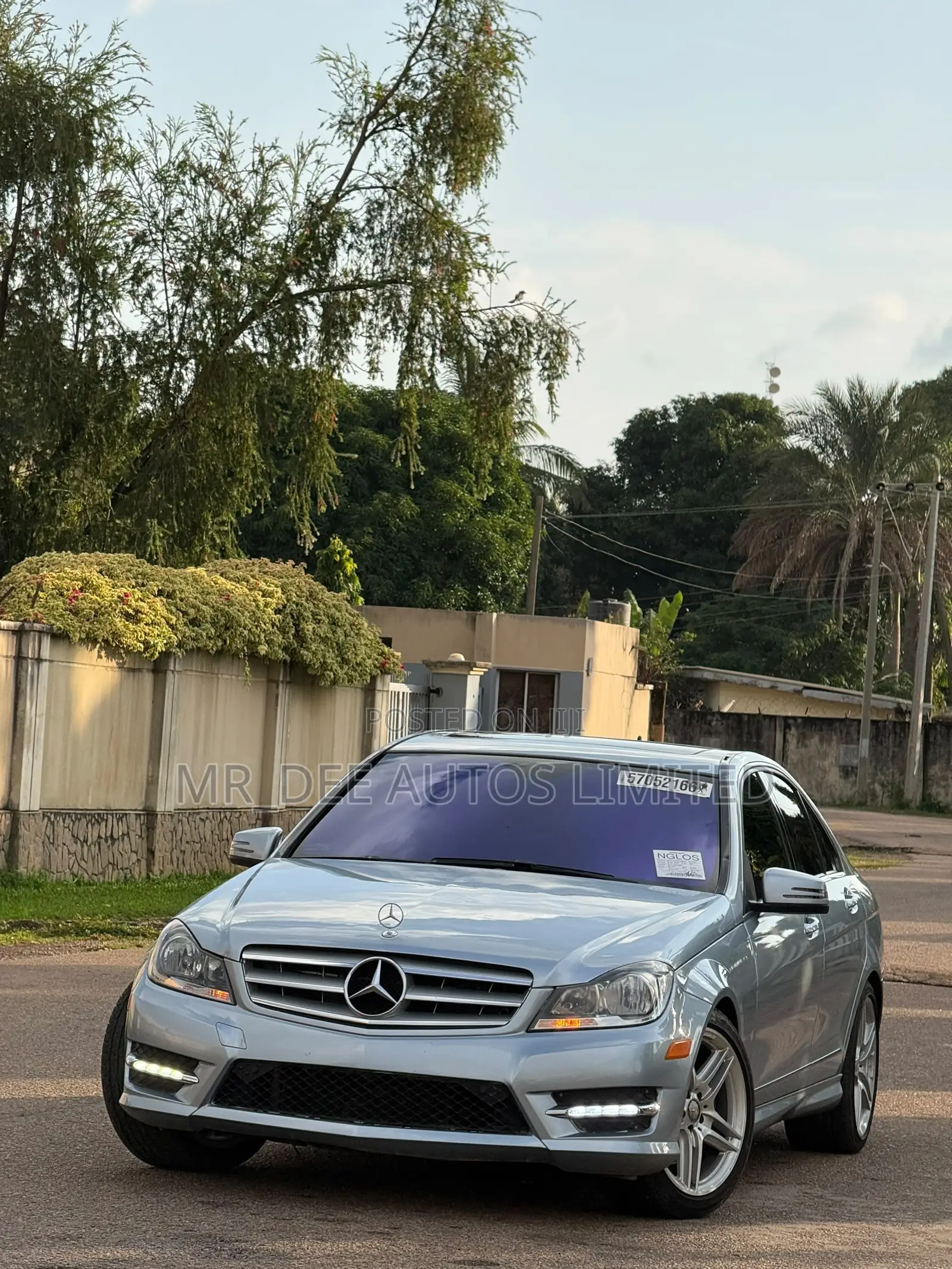 Mercedes-Benz C300 2014 Blue