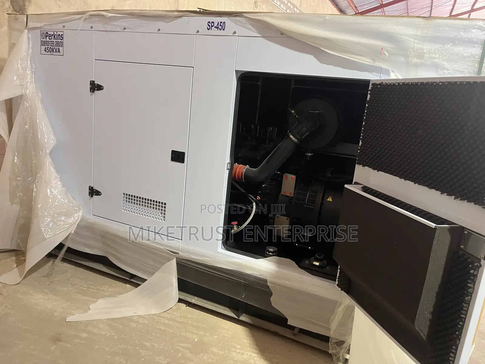 450kva Powerful Perkins Diesel Soundproof Generator