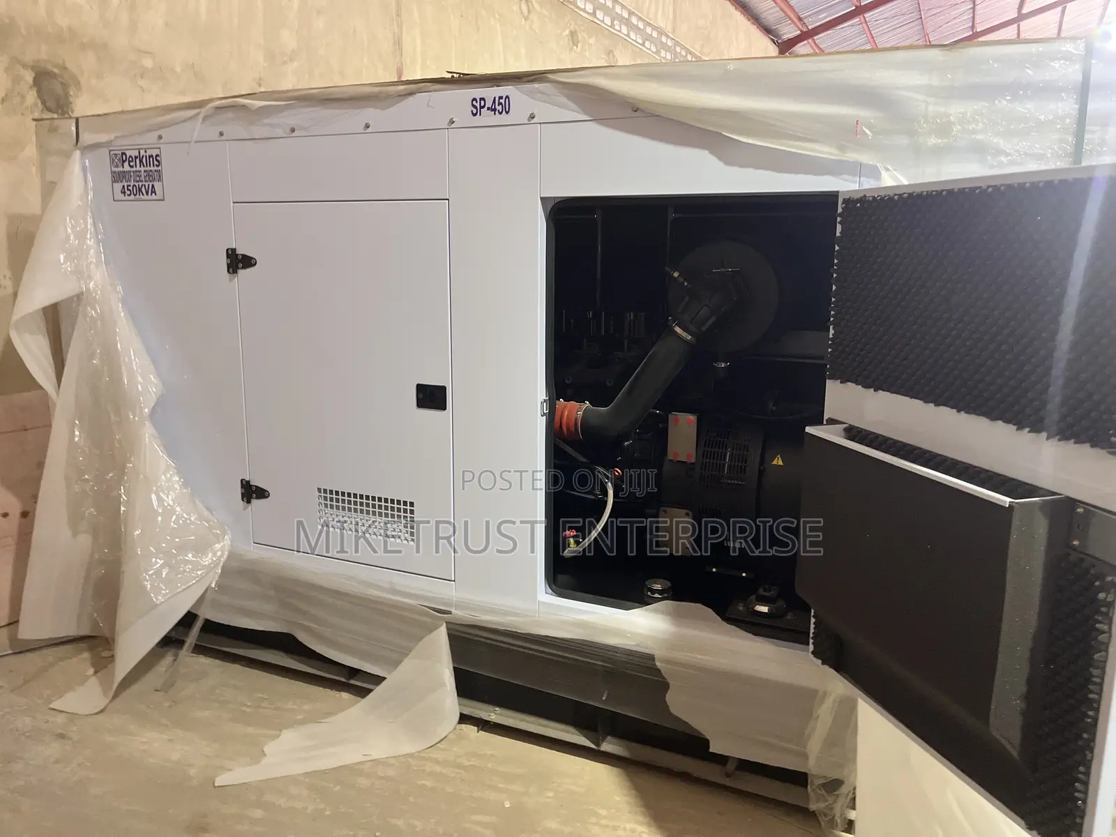 Perkins 450Kva Heavy Duty Soundproof Diesel Generator