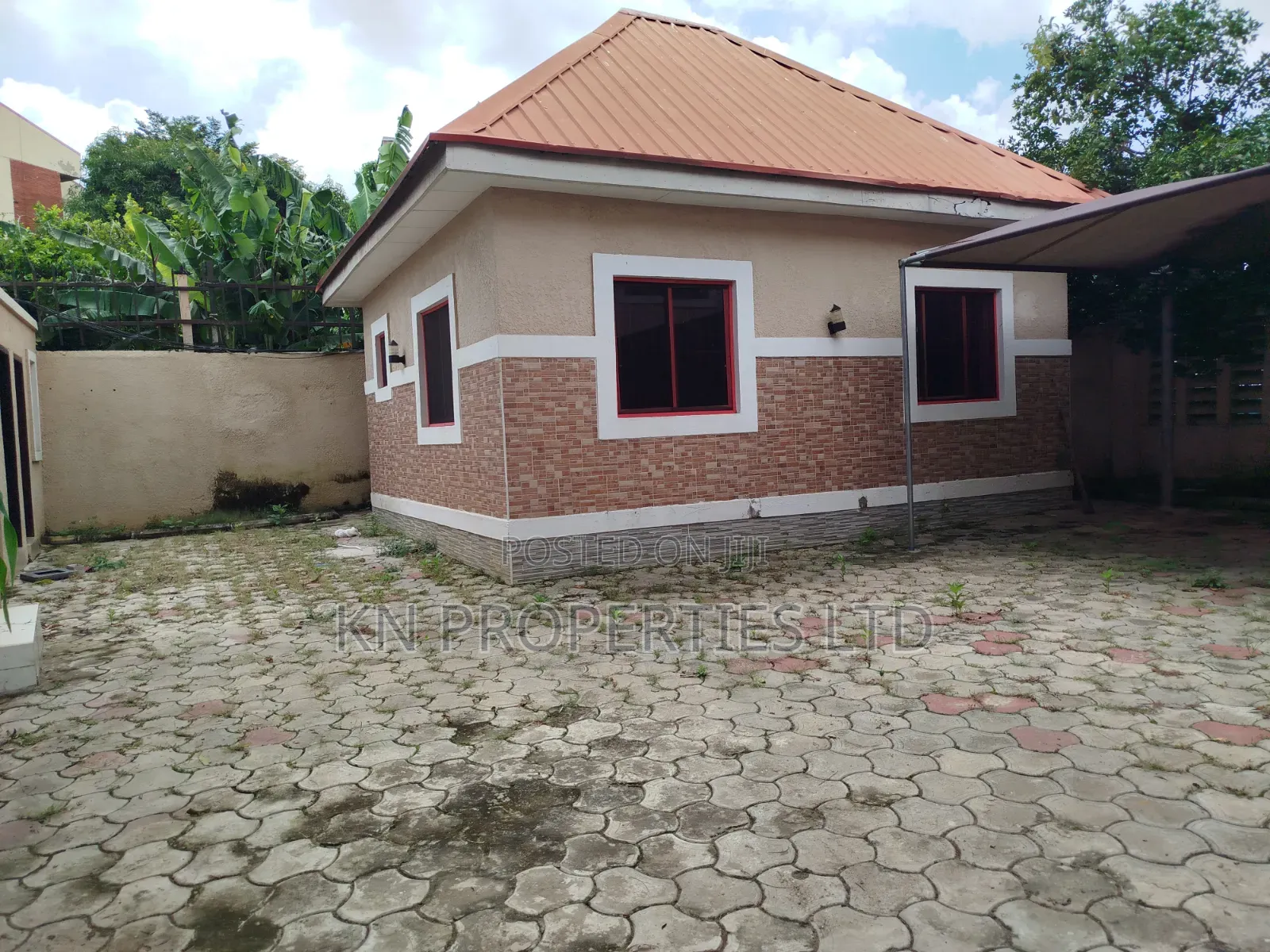 4bdrm Duplex in Garki for rent
