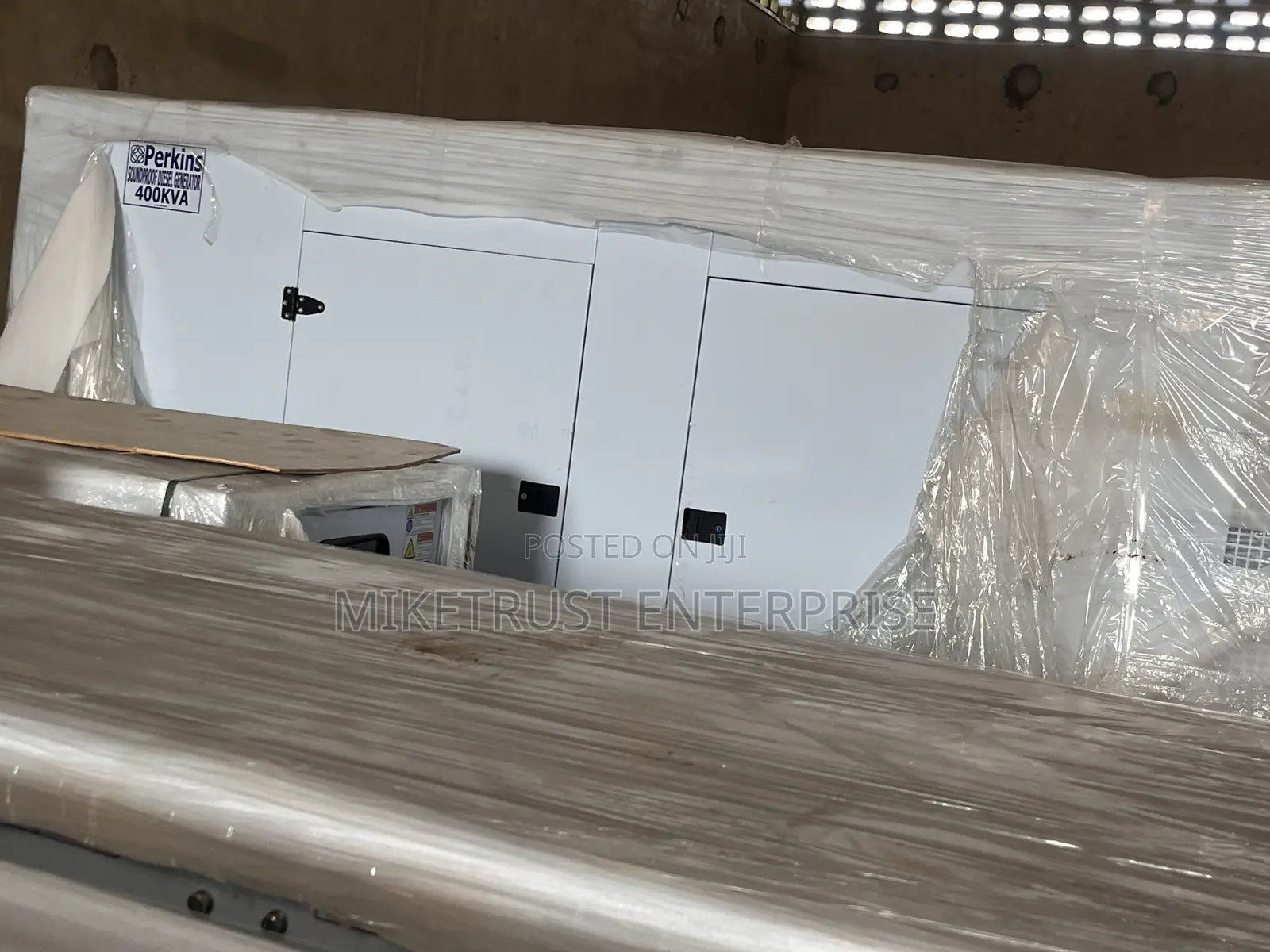 Perkins Strong 400kva High Quality Diesel Soundproof