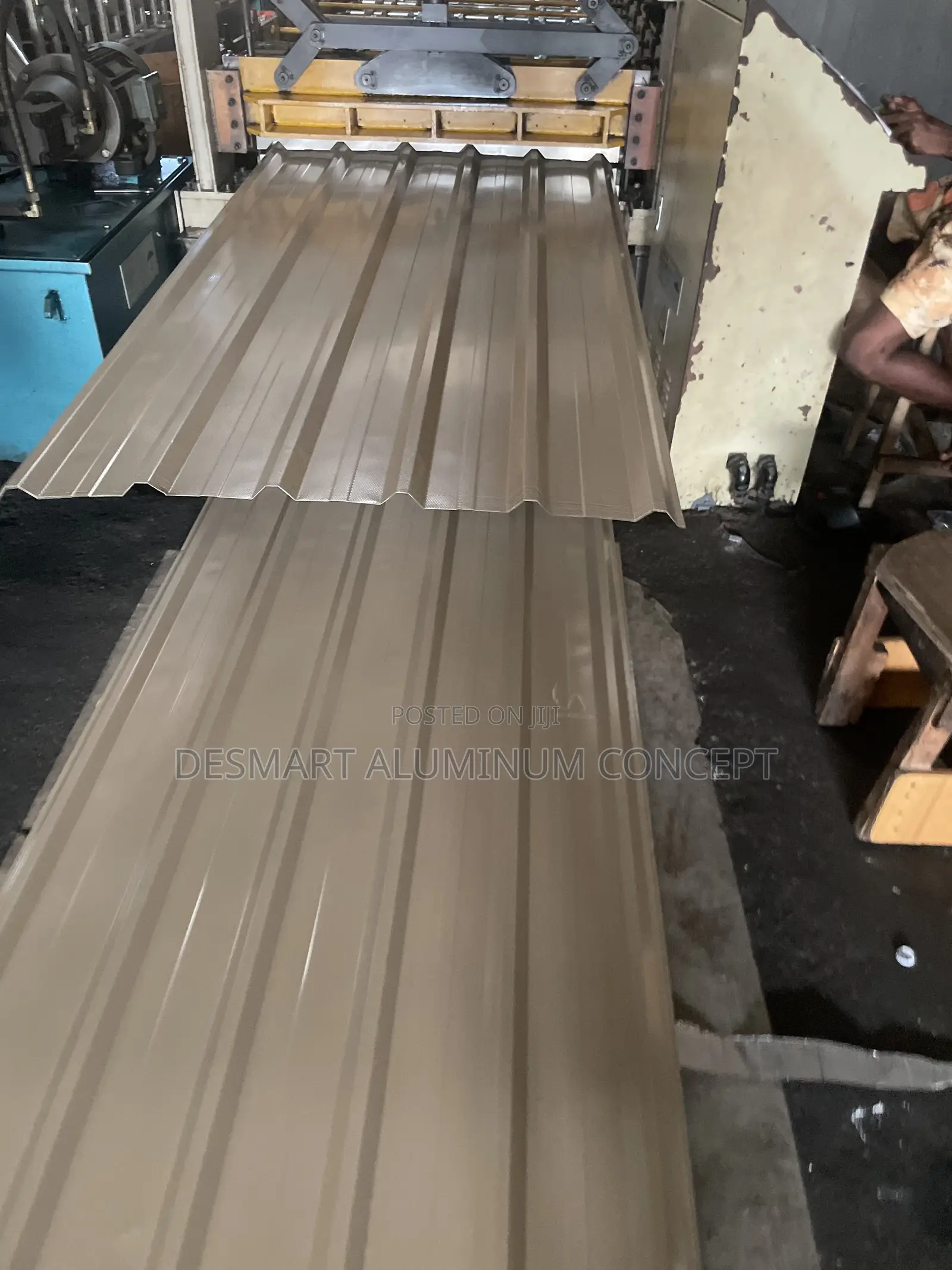 DESMART Need Extra Strength? Go BEIGE 0.55mm Aluminum Roofing Sheet