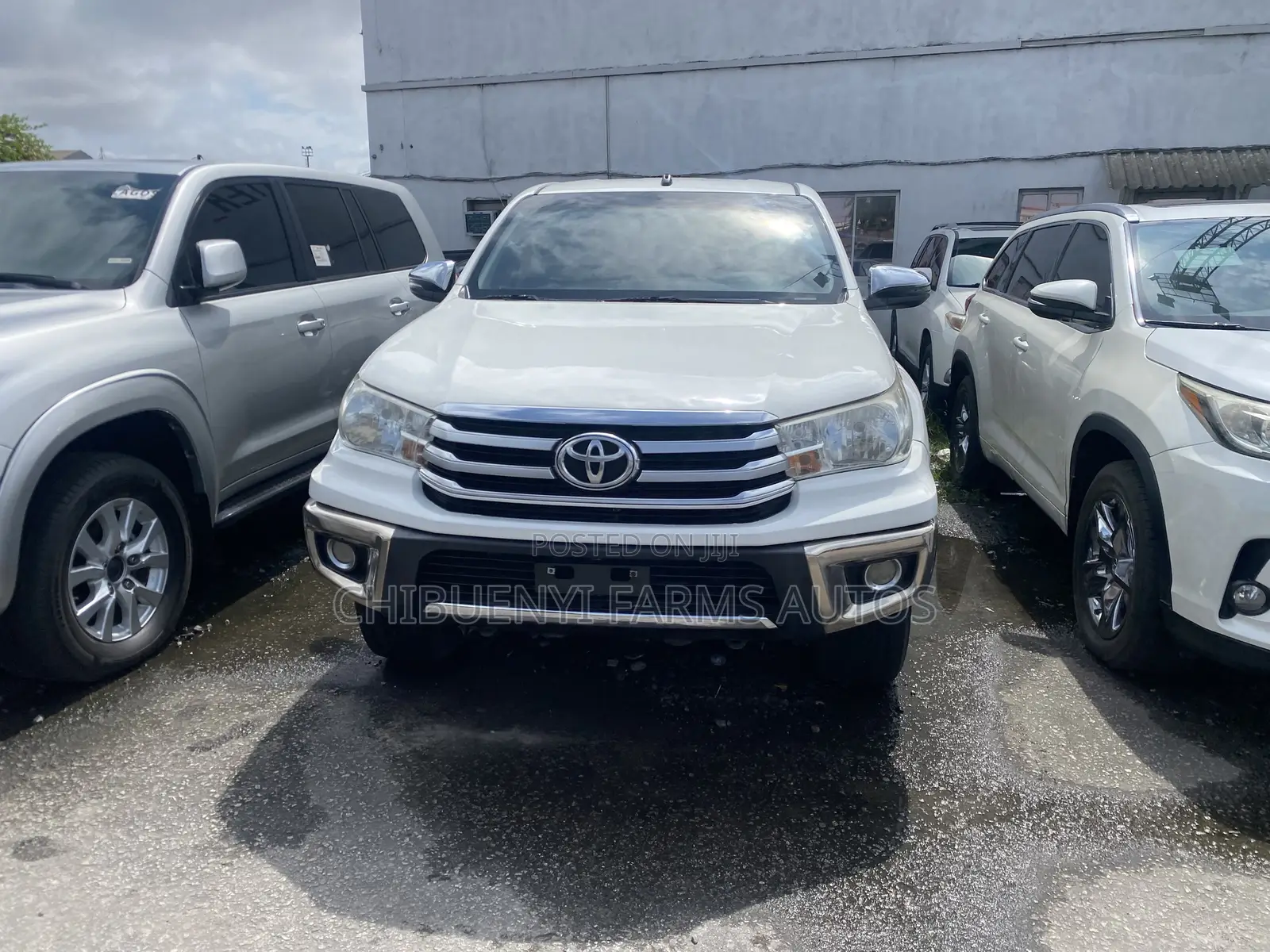 Toyota Hilux 2020 White