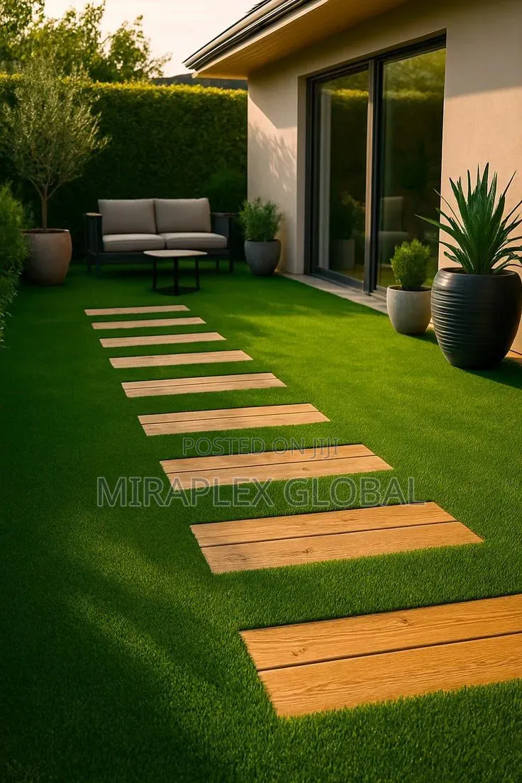 Artificial Lawn Grass for Neat Outdoor Finishing
