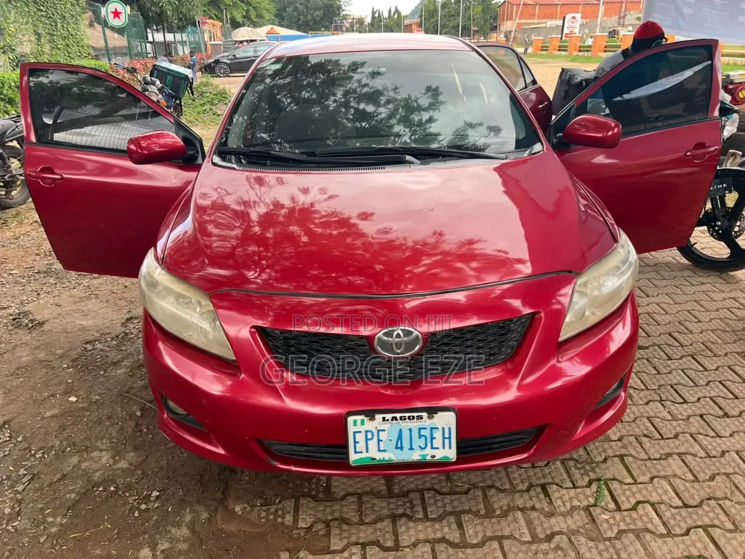 Toyota Corolla 2010 Red