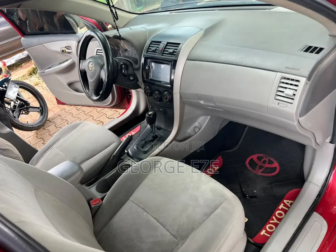 Toyota Corolla 2010 Red