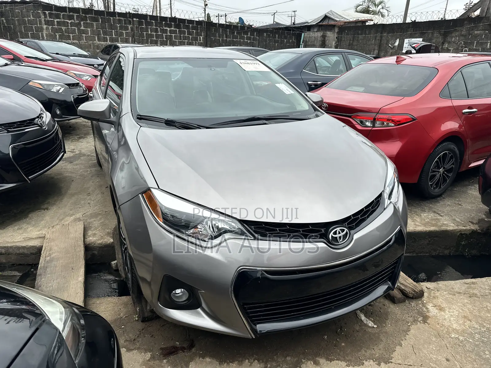Toyota Corolla 2015 Gray