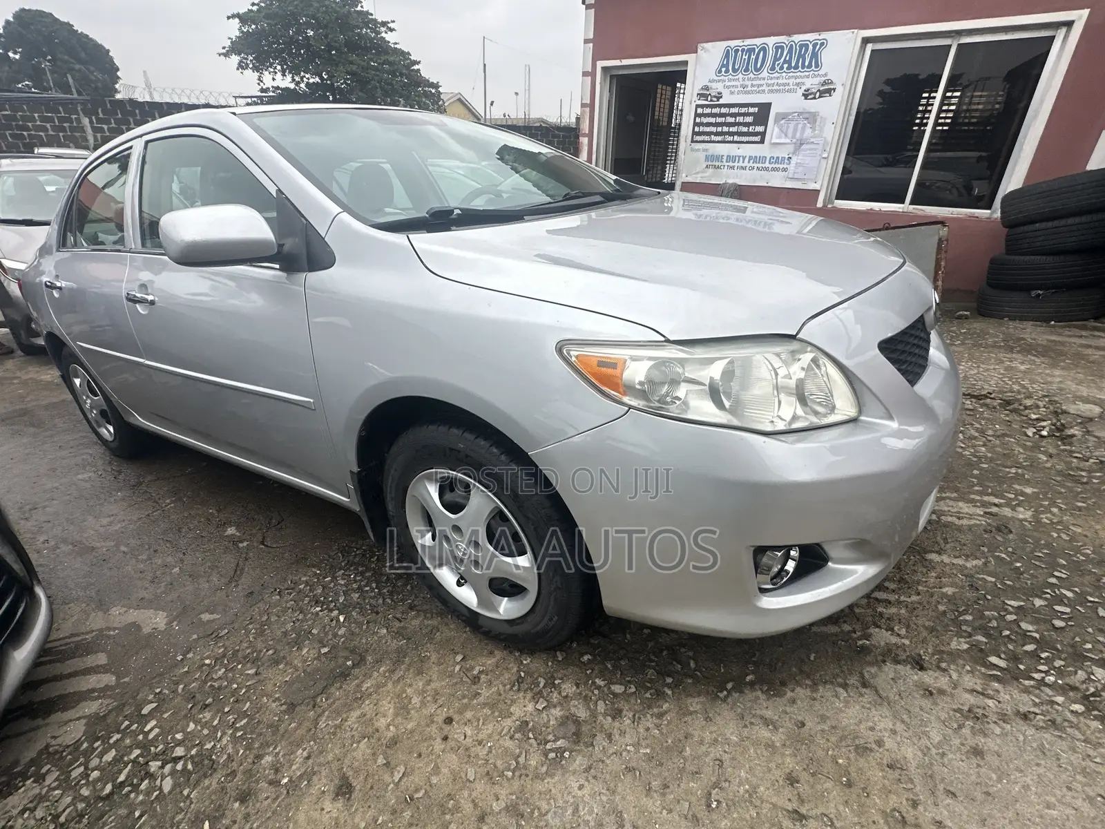 Toyota Corolla 2010 Silver