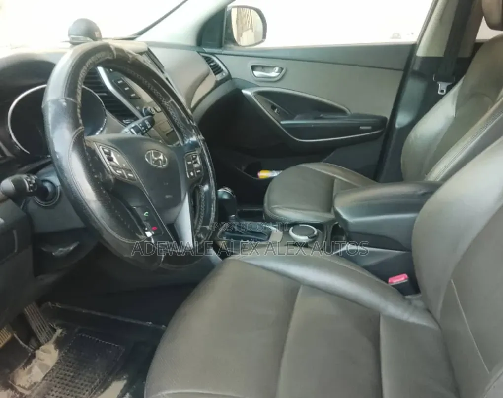 Hyundai Santa Fe 2013 Black