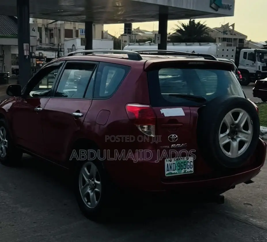 Toyota RAV4 2007 Red