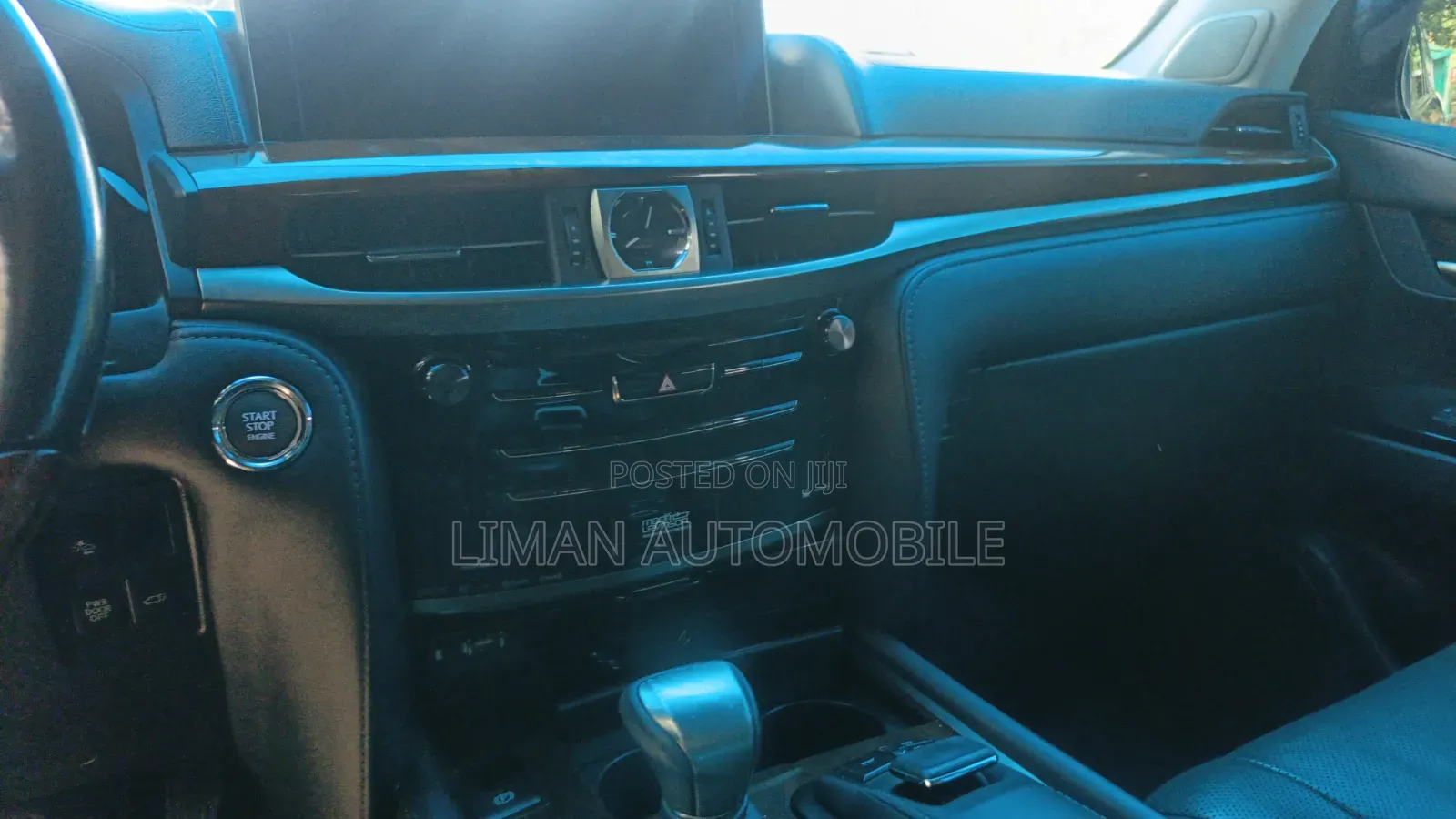 Lexus LX 570 (5 seats) AWD 2019 Black