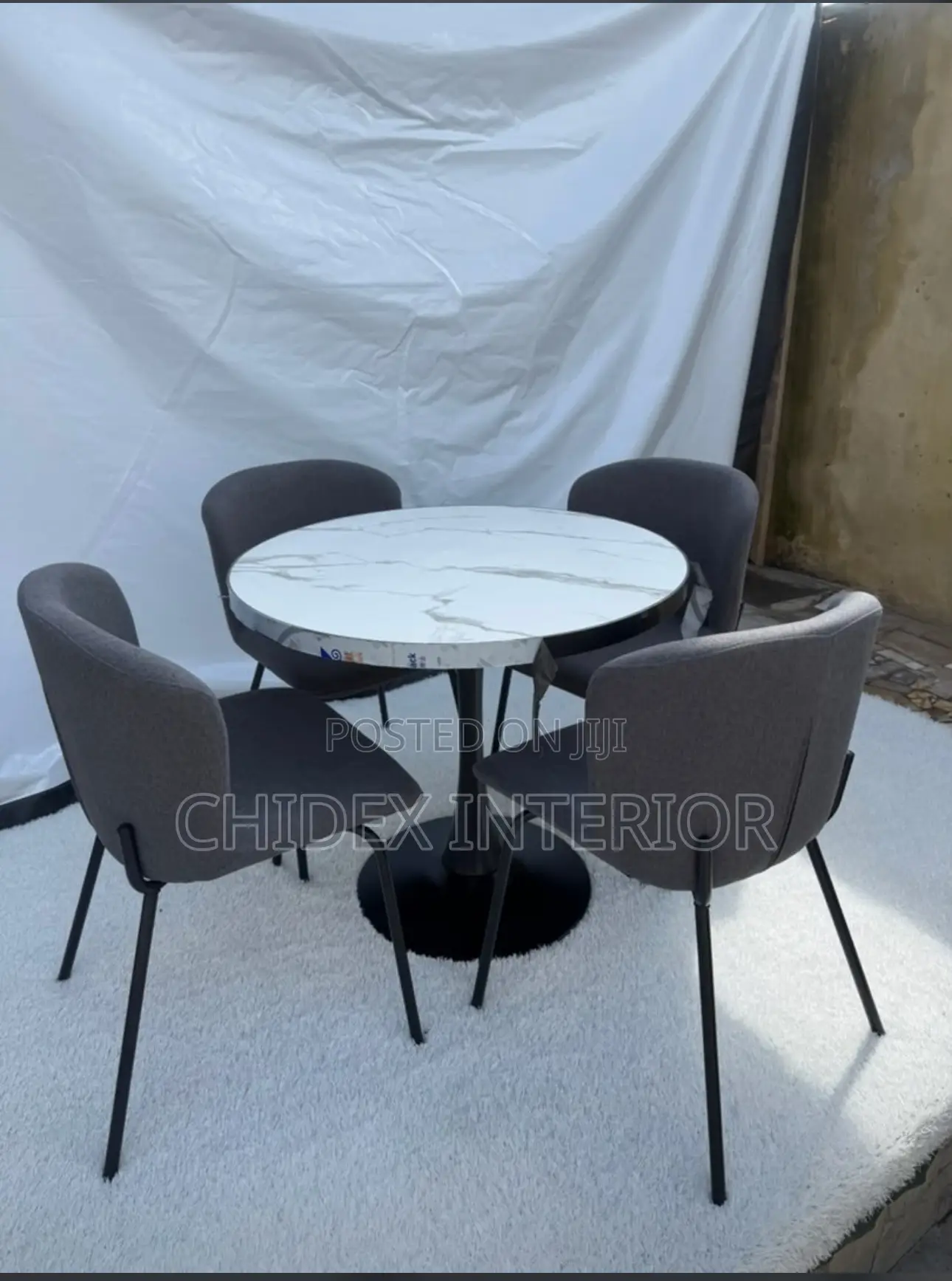 Exotic Round Dining 4seater