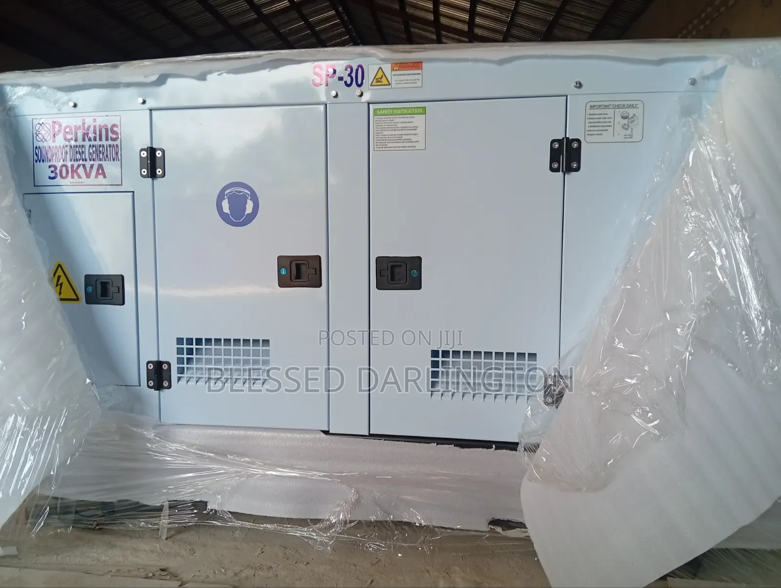 30kva Perkins Soundproof Diesel Generator