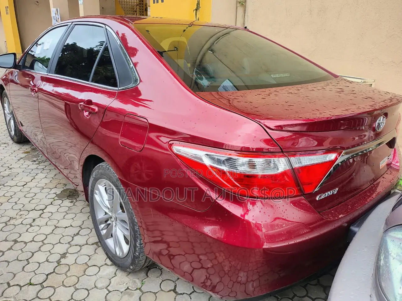 Toyota Camry 2016 Red