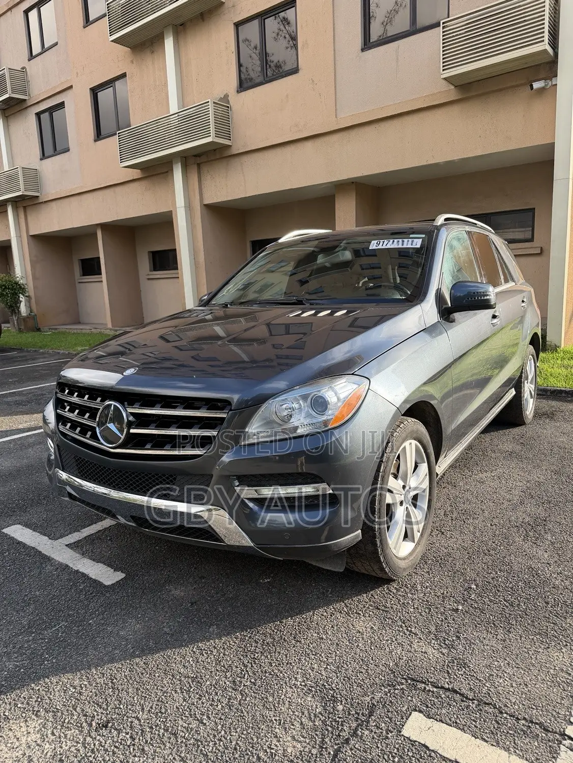 Mercedes-Benz M Class ML350 4MATIC 4dr SUV AWD (3.5L 6cyl 7A) 2015 Gray