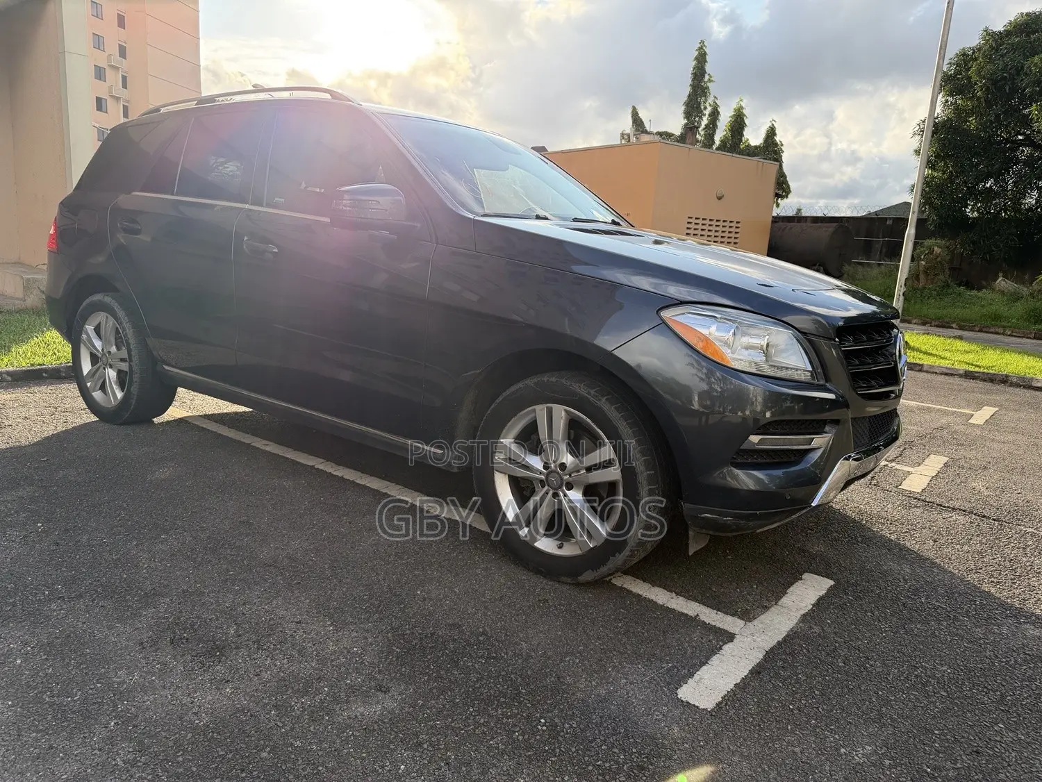 Mercedes-Benz M Class ML350 4MATIC 4dr SUV AWD (3.5L 6cyl 7A) 2015 Gray
