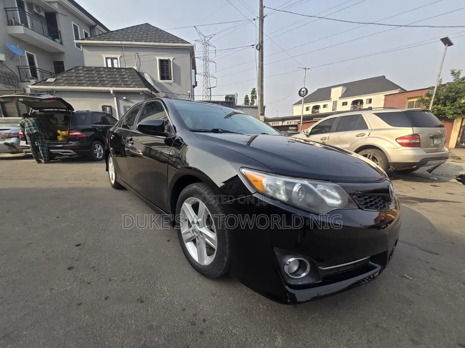 Toyota Camry SE 4dr Sedan (2.5L 4cyl 6A) 2014 Black