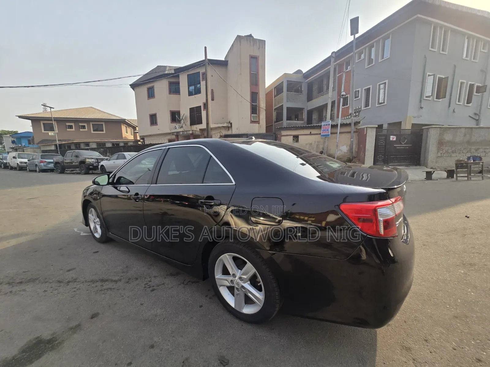 Toyota Camry SE 4dr Sedan (2.5L 4cyl 6A) 2014 Black