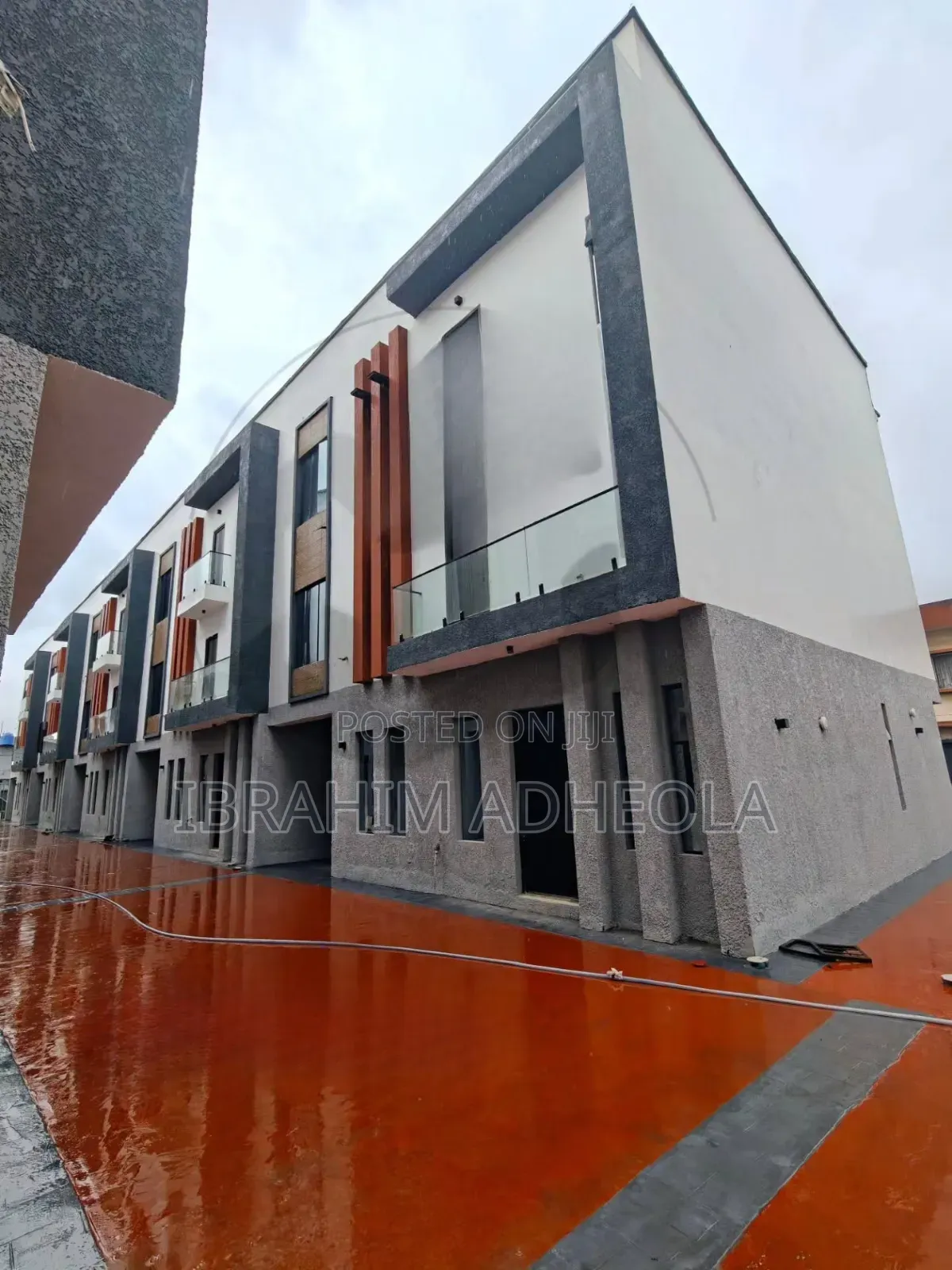 4bdrm Townhouse/Terrace in Opebi for sale