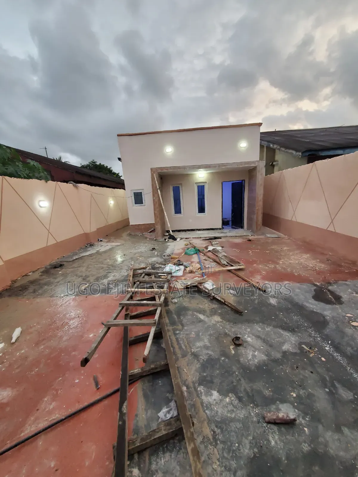2bdrm Bungalow in Port-Harcourt for sale