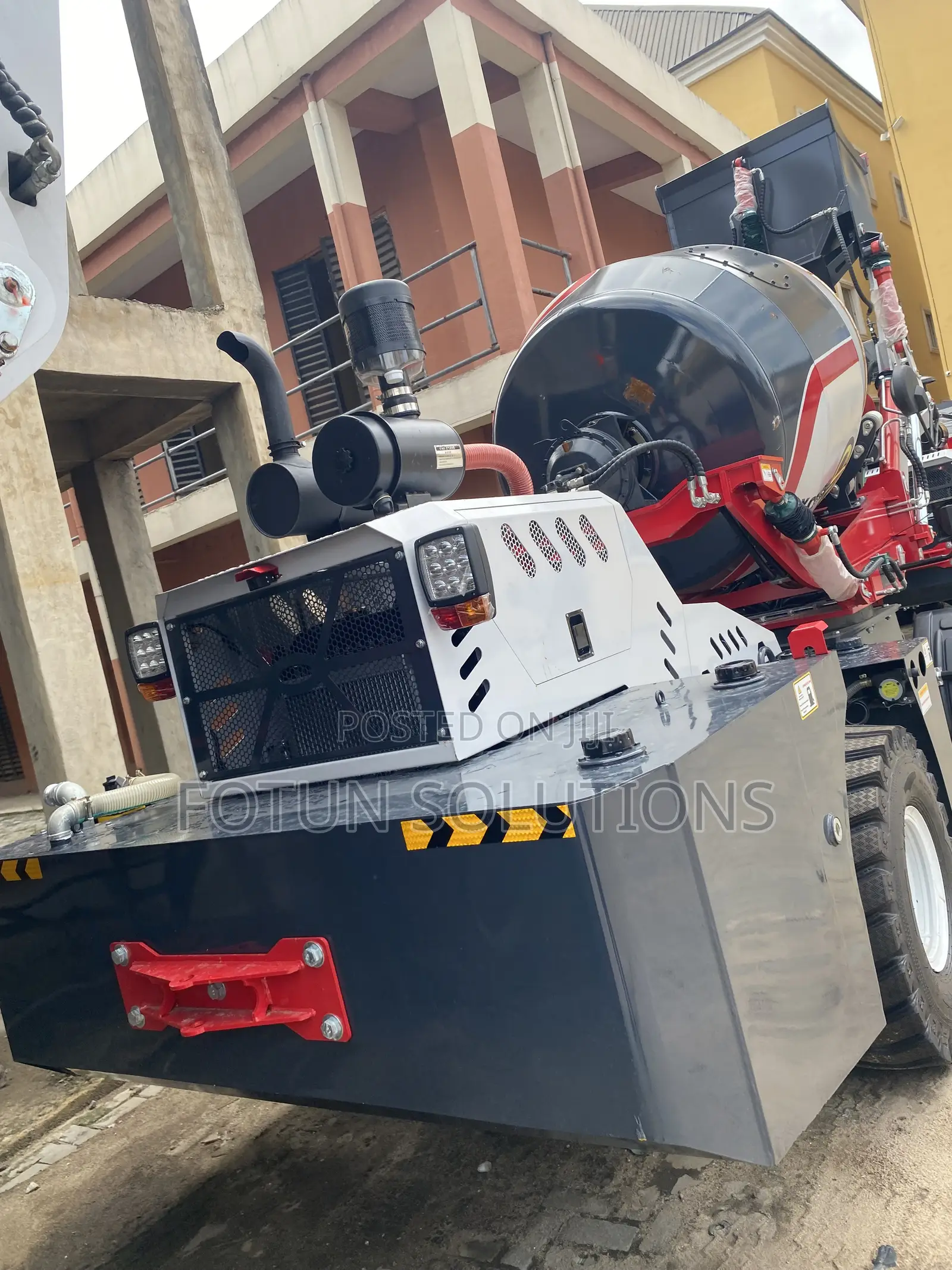 Mobile Concrete Mixing Machine 3.5 Cubic