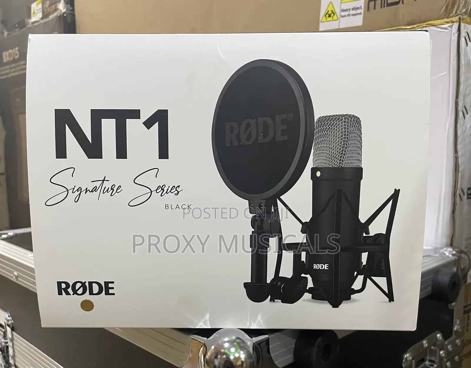 Rode NT1 Signature Series Studio Condenser Microphone