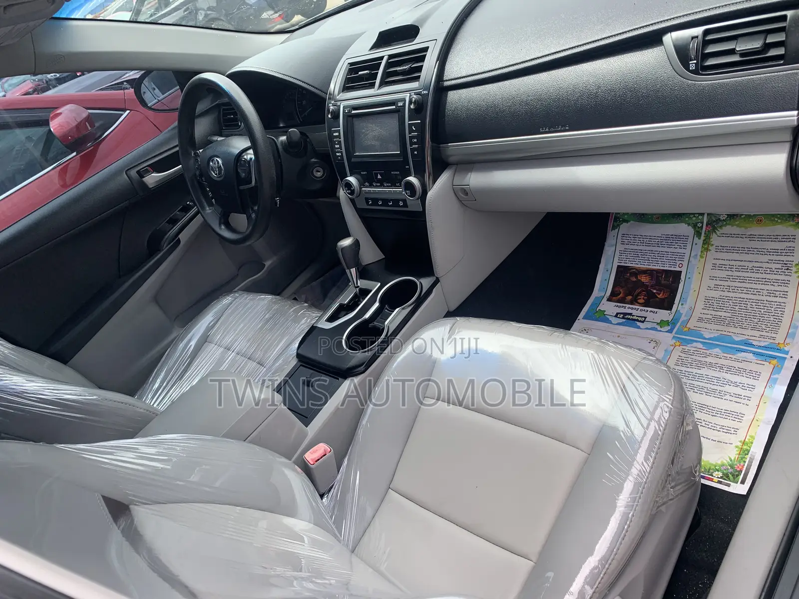 Toyota Camry LE 4dr Sedan (2.5L 4cyl 6A) 2012 Gray