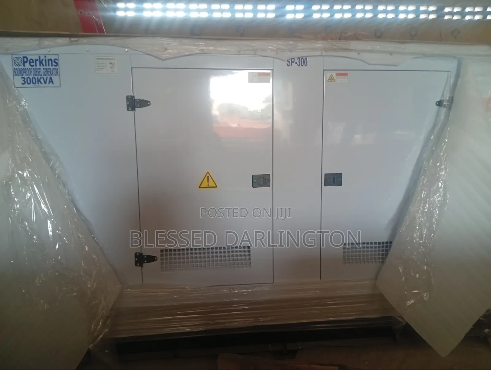 300kva Perkins Soundproof Diesel Generator