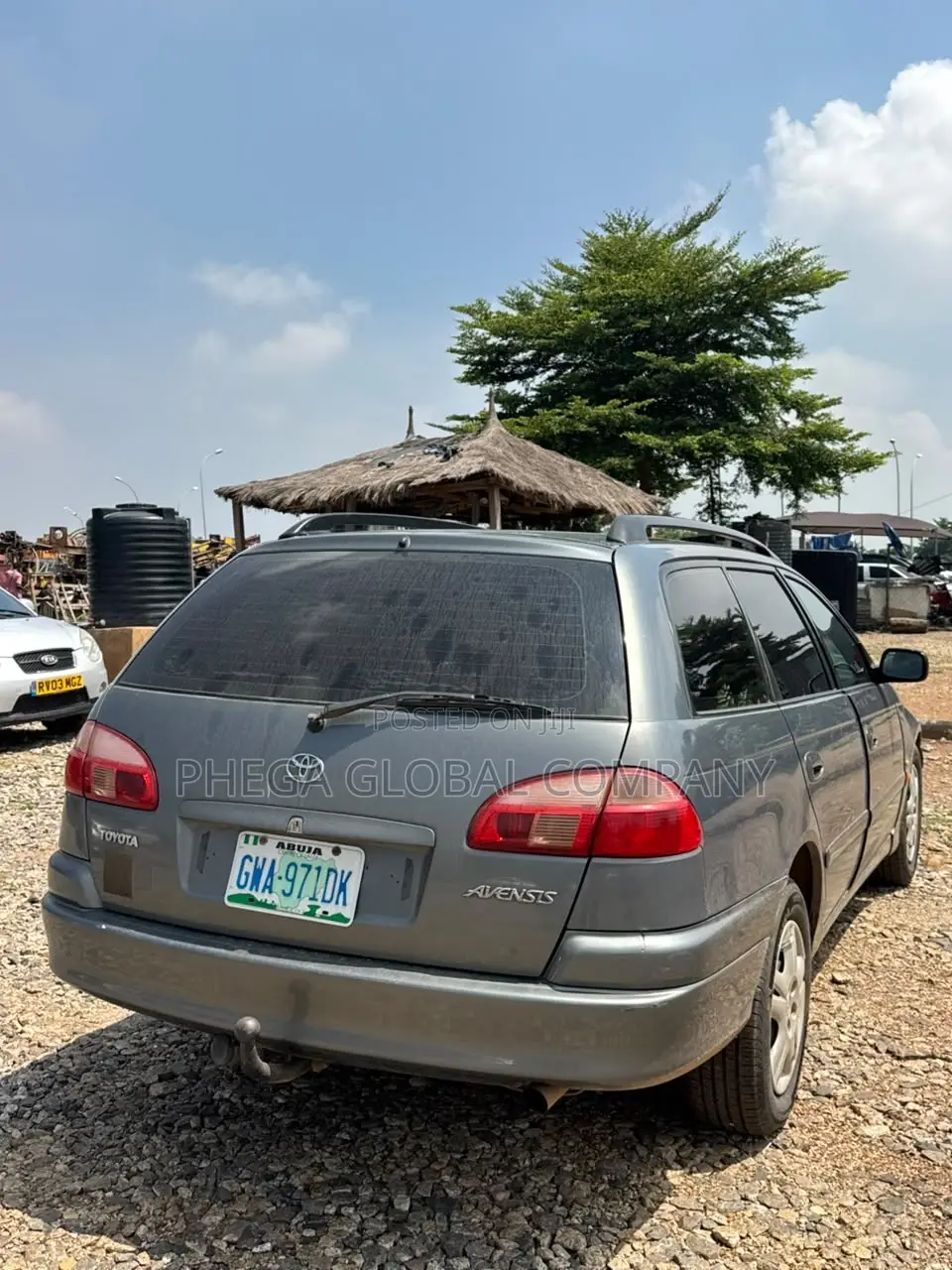 Toyota Avensis Wagon 2005 Gray
